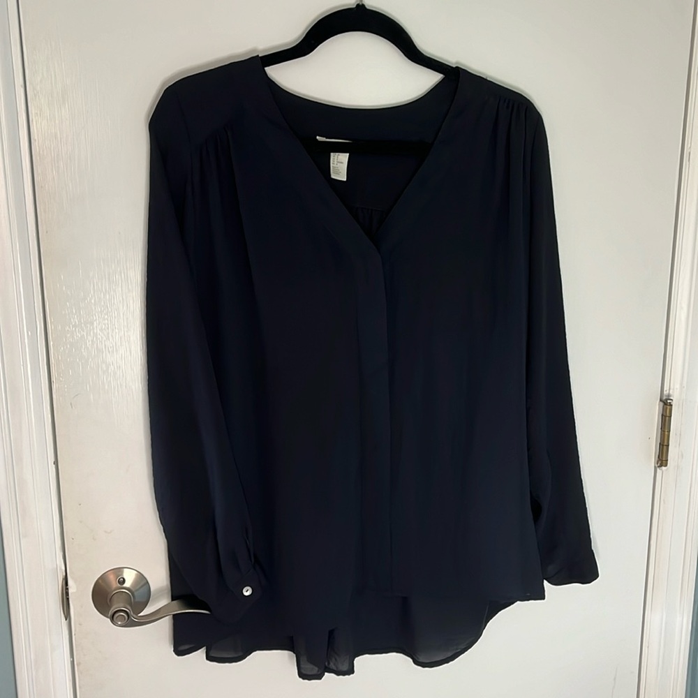 H&M size 8 black blouse